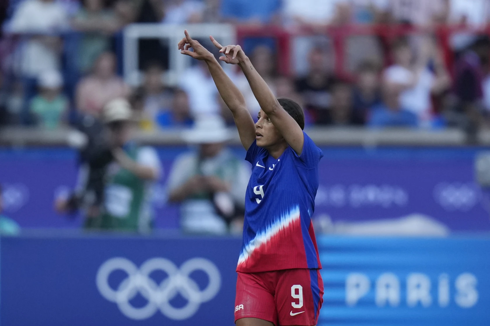 U.S. women win Olympic soccer gold as Red Stars' Mallory Swanson scores